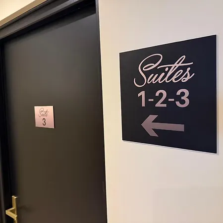 Du 1 - Parking Prive Gratuit - Petit Dejeuner Offert * Reims