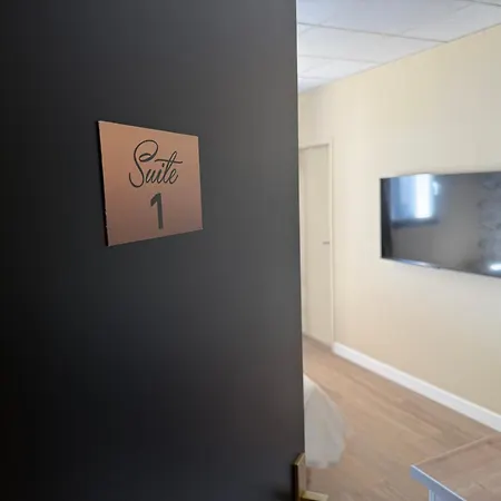 Du 1 - Parking Prive Gratuit - Petit Dejeuner Offert Apartment *