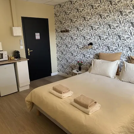 Du 1 - Parking Prive Gratuit - Petit Dejeuner Offert Apartment *