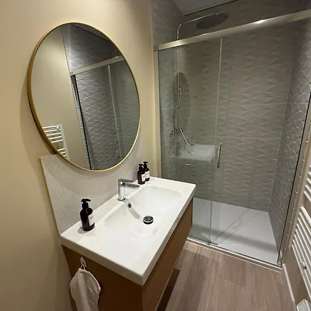 Du 1 - Parking Prive Gratuit *